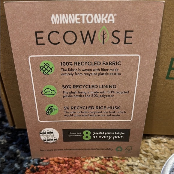 Minnetonka Women’s 7.5 Ecowise White & Grey ♻️ Materials 🌳 Planted NWT NIB - Picture 12 of 16